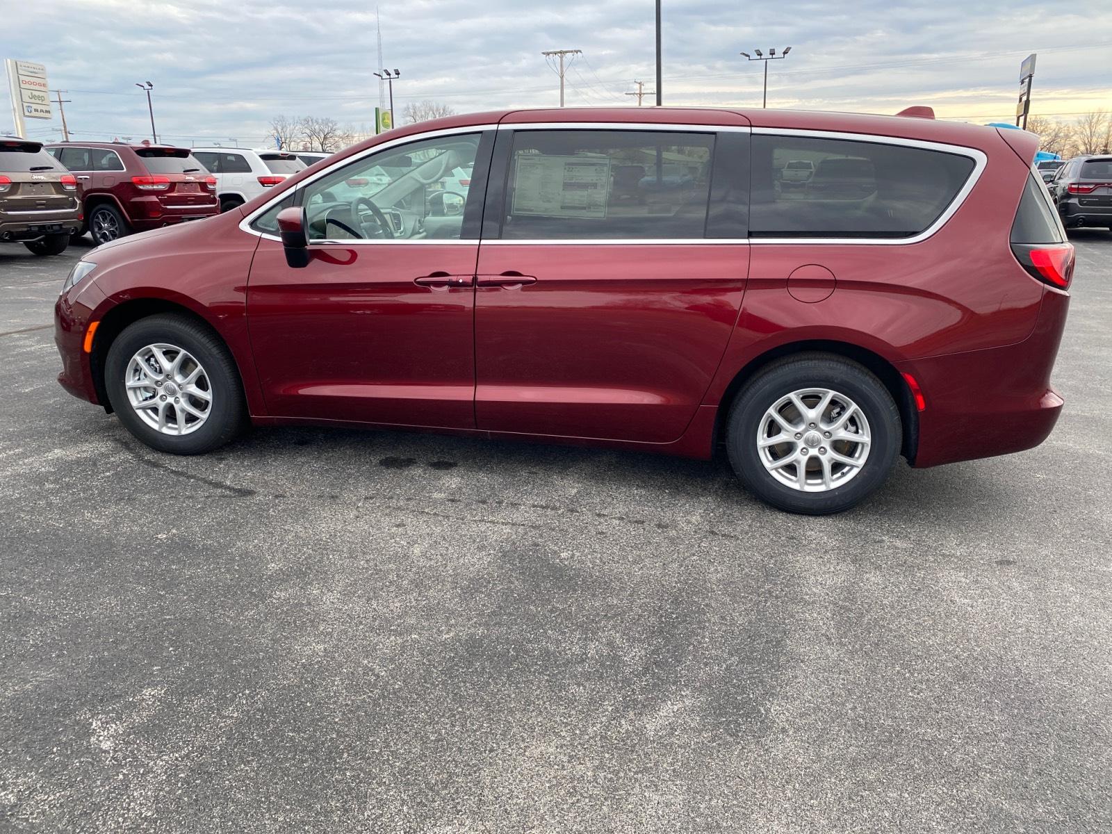 New 2020 CHRYSLER Voyager LX FWD Passenger Van in Monticello #20V109 ...